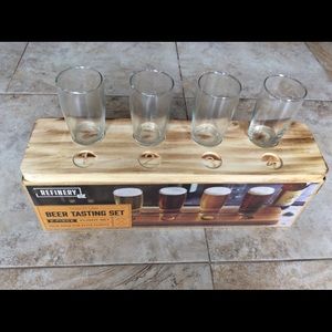 Brand New Beer tasting set of glasses and tray